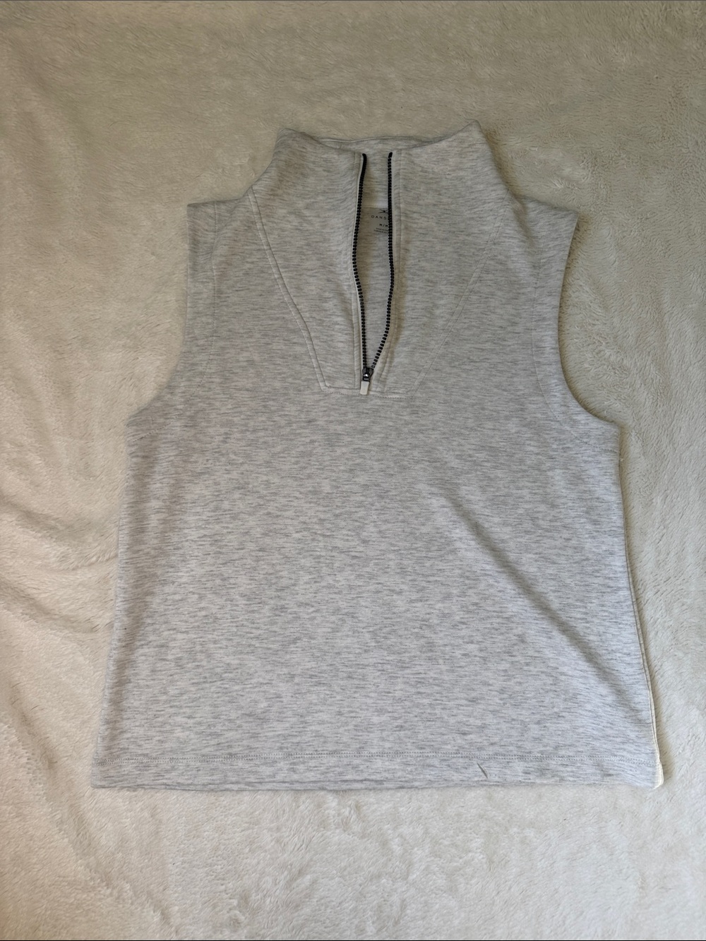 NWOT DANSKIN Gray Sleeveless Tank Sz M
